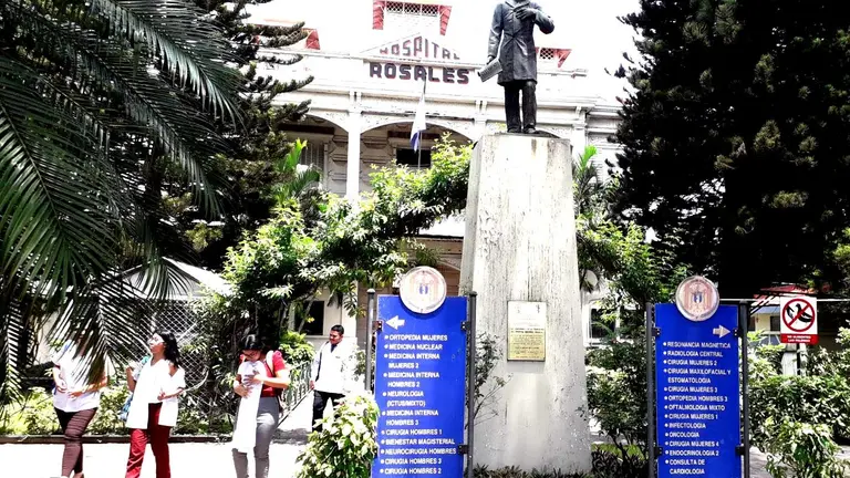 Hospital Rosales 3