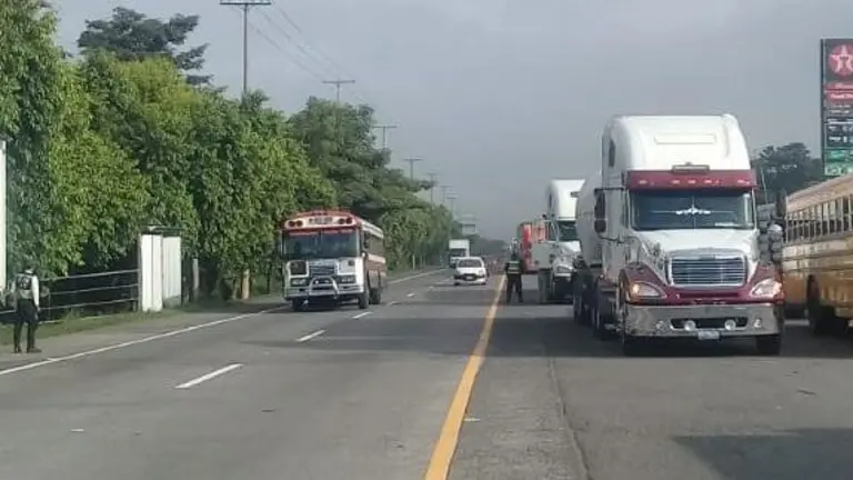 Rastras detenidas en la Panamericana