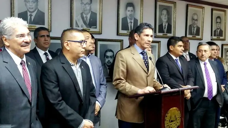 Diputados del partido ARENA protolo de entendimiento