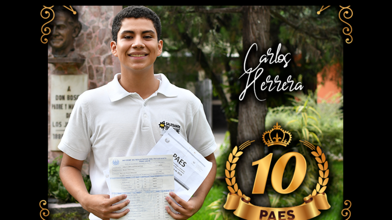 Estudiante que tuvo 10 en la PAES