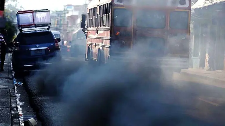 Contaminación de buses