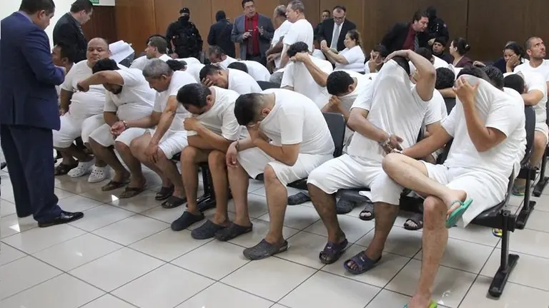 Banda de estafadores