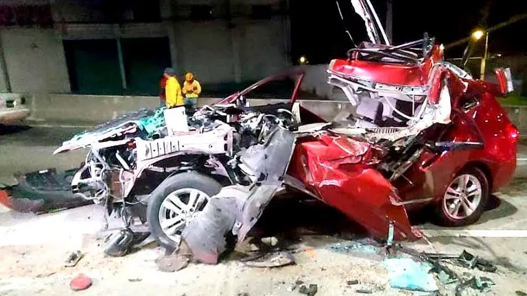 Vivo de milagro tras accidentarse en el bulevar Monseñor Romero