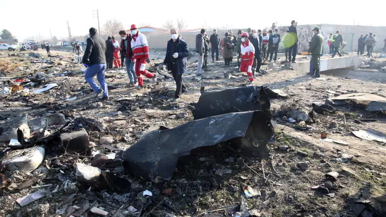 Avión caído en Irán