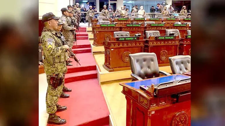 Militares en la Asamblea Legislativa