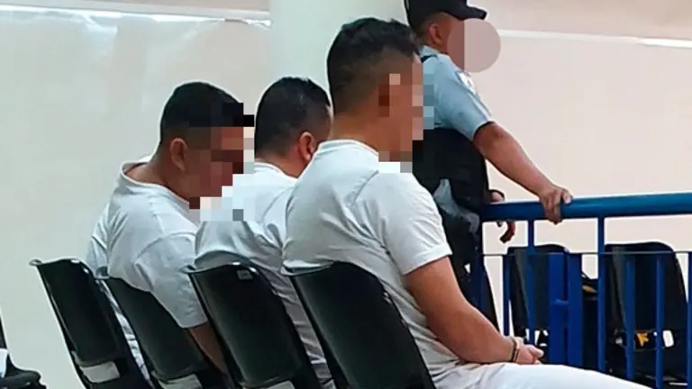 Policías condenados por rapto