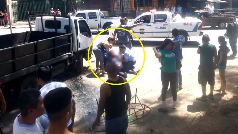 Bomberos atiende acciden en Colón 2