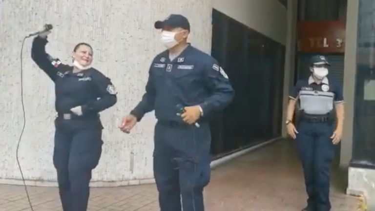 Policía panameña