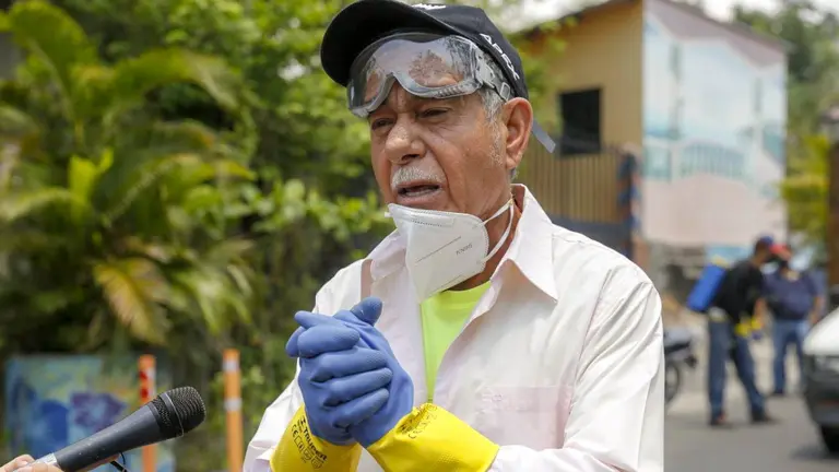 Salvador Menéndez, San Luis Talpa