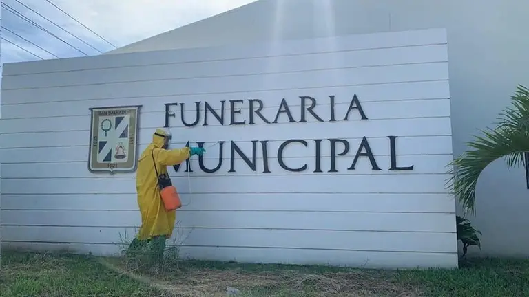 Cementerio La Bermeja Covid-19