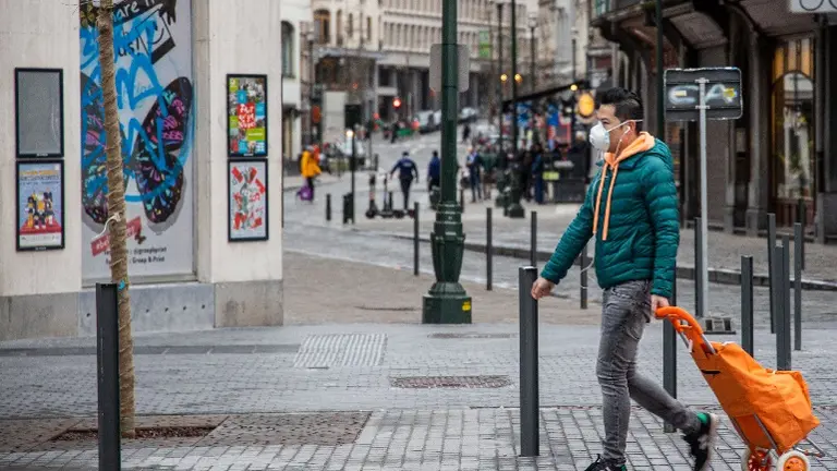 man-wearing-face-mask-3966920