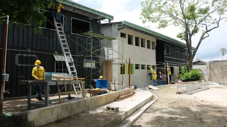 Reos de Mariona ayudando en subdelegación