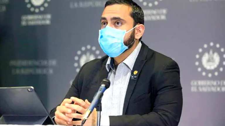 Ministro de Salud Francisco Alabí