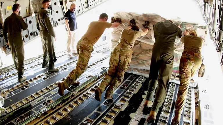 Ayuda humanitaria para salvadoreños 3 Foto tomada de embajada de Estados Unidos