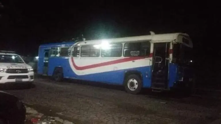 Pasajero asesinado dentro de bus ruta 38