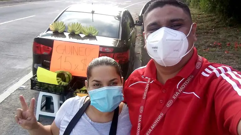 Daniel López Guerra vendedor de guineos Foto tomada de sus RRSS 1