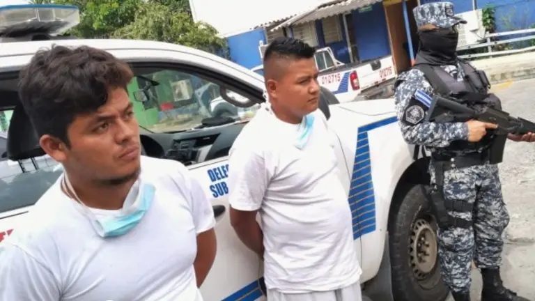 Por ametrallar microbús