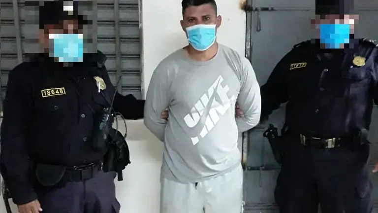 Descuertizador y decapiutador