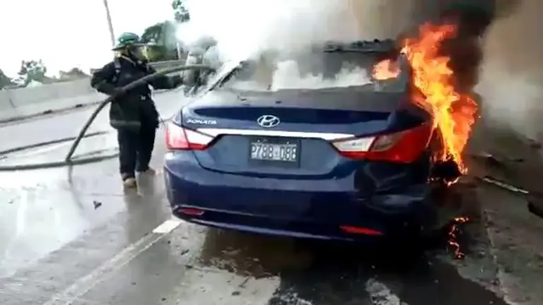 Incendio en puerto