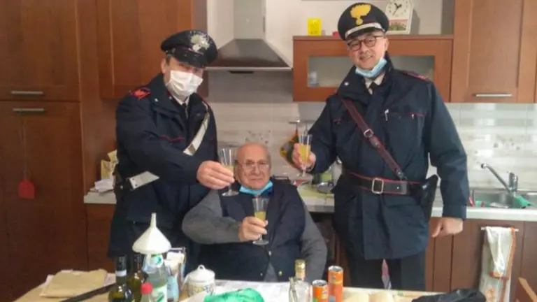 Llamó a la Policía en Navidad