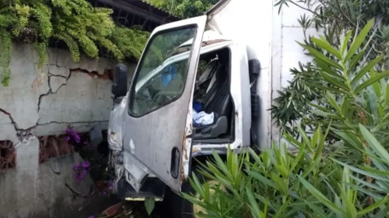Muro de vivienda en colonia Zacamil
