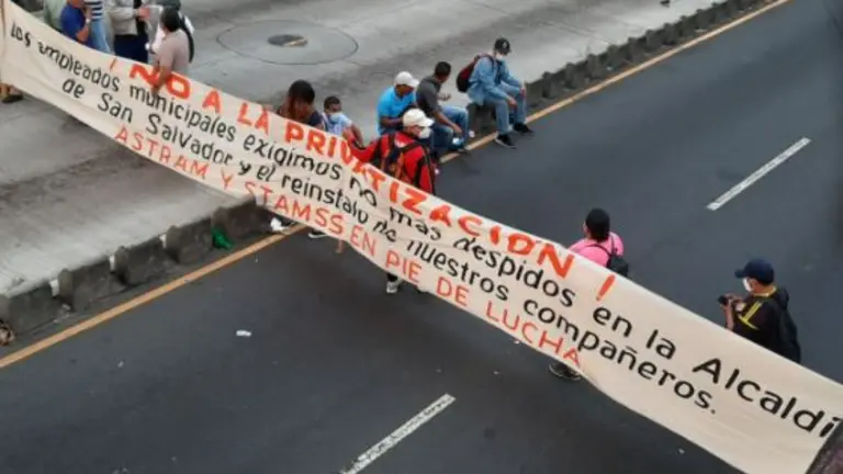 Sindicalistas en protesta