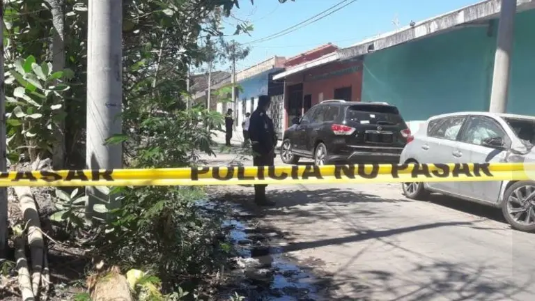 Maestro asesinado