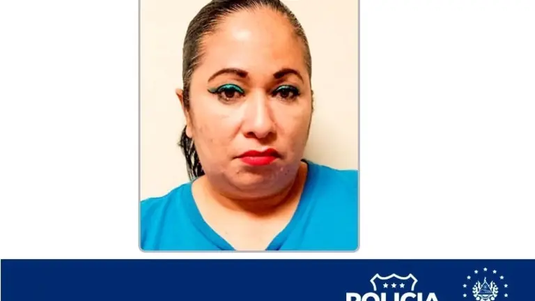 Capturada en la embajada