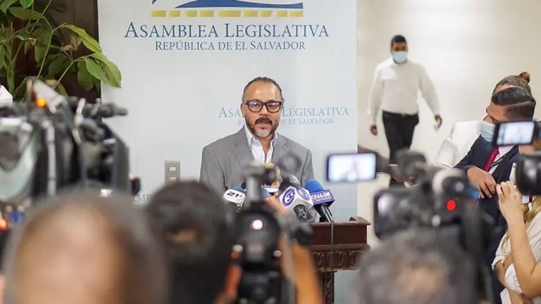 Ernesto Castro Asamblea 3