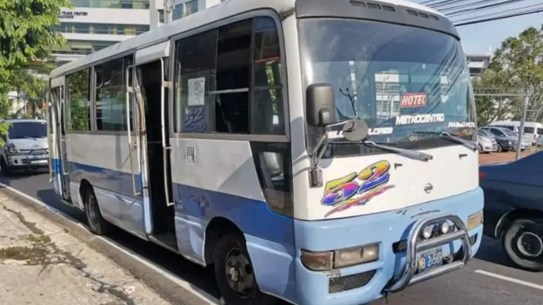 Asaltao en microbús de la 52