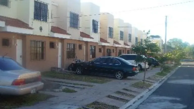 Residencial Villa Flores