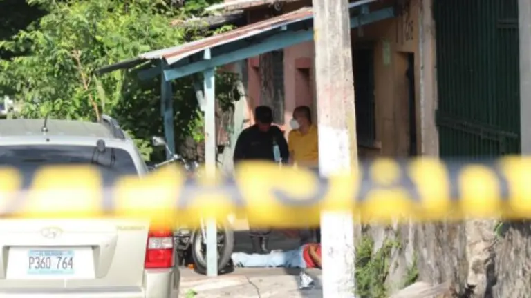 Un muerto y tres lesionados en taller mecánico