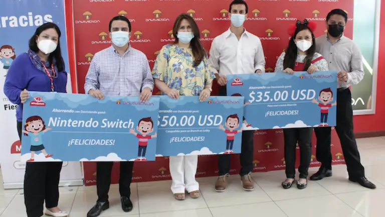 Entrega de premios Ahorritos del Programa Monetarium en la Agencia Davivienda Zona Rosa, en San Salvador, Country, Saturday, June 12, 2021. 
(Banco Davivienda Salvadoreño S.A. Photo/Salvador Melendez)