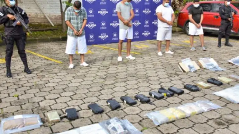 Con 63 kilos de cocaína