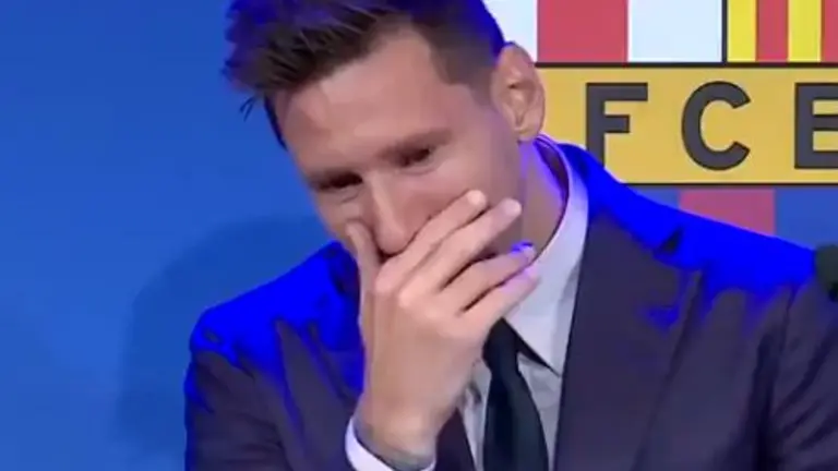 Despidiéndose en conferencia