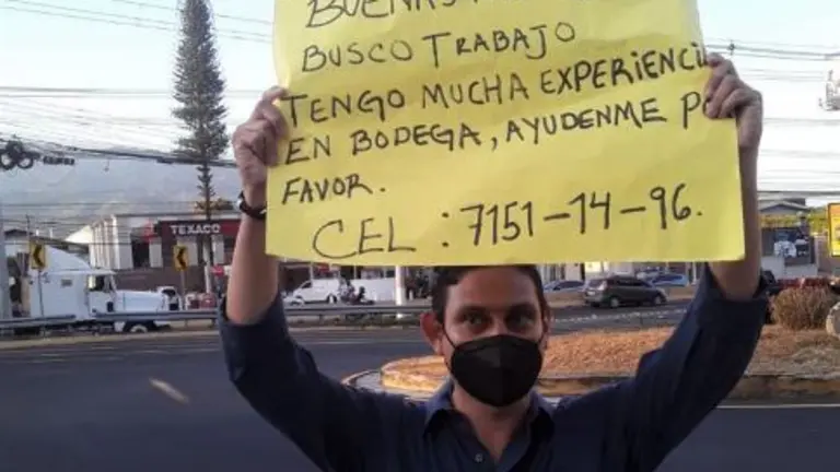 Joven busca trabajo en Santa Elena, Antiguo Cuscatlán