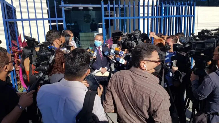 Contra nueve alcaldías