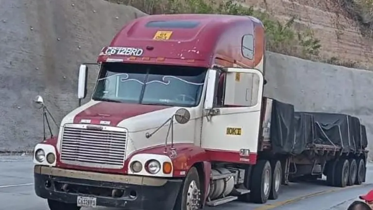 Guatemalteco conductor de rastra