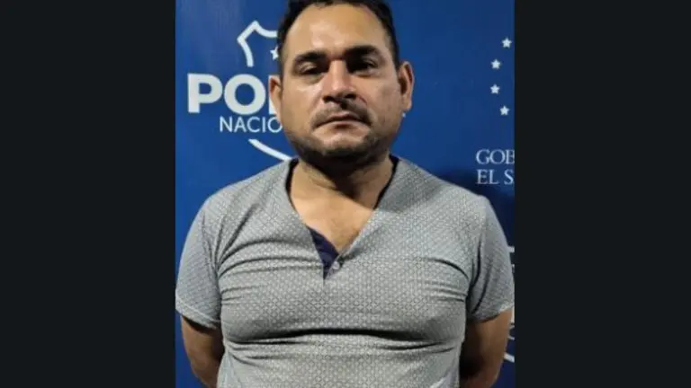 Microbusero de la 41-A con droga