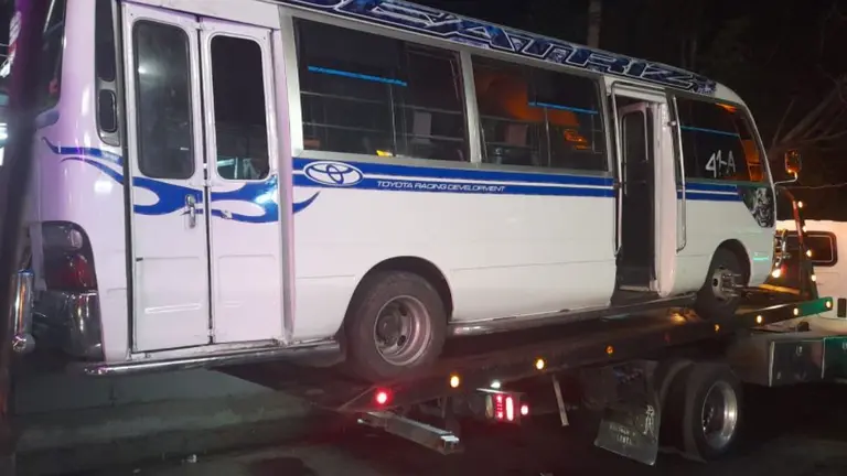 Menor de edad conduciendo una 41-A