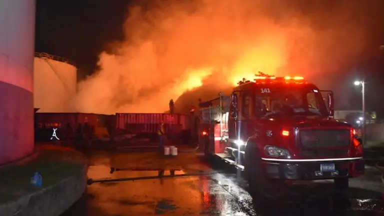Bomberos Incendio Acajutla