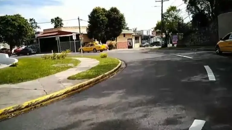 Avenida Sierra Nevada