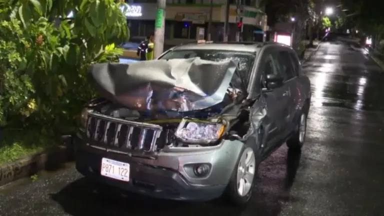 Conductor en supuesta ebriedad en la 79 Avenida Sur