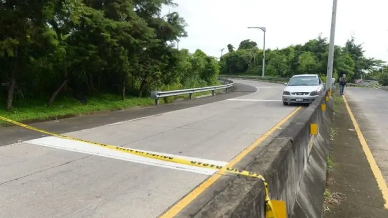 Dos cuerpos en bulevar Monseño Romero
