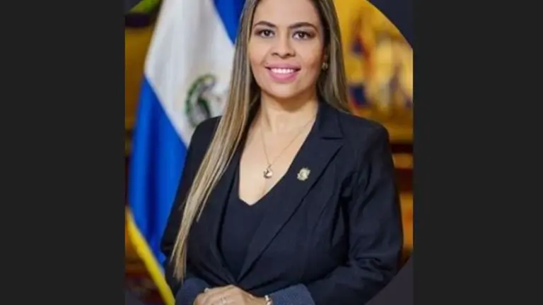 Diputada suplente de ARENA