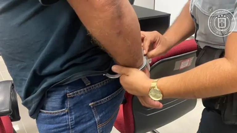 Debe pagar más de $24,000