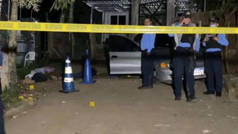 Cuatro asesinados en cantina