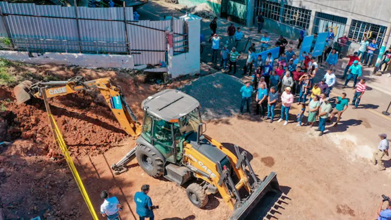 DOM CONSTRUCCION MERCADO CUISNAHUAT