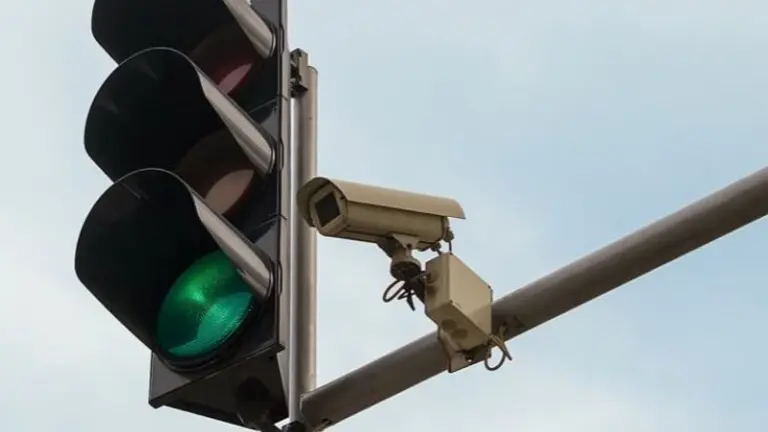 Semáforos y cámaras