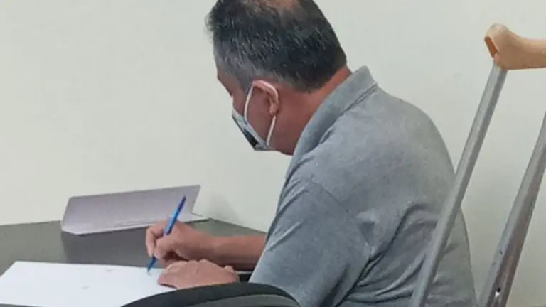 Deuda de más de $15,000